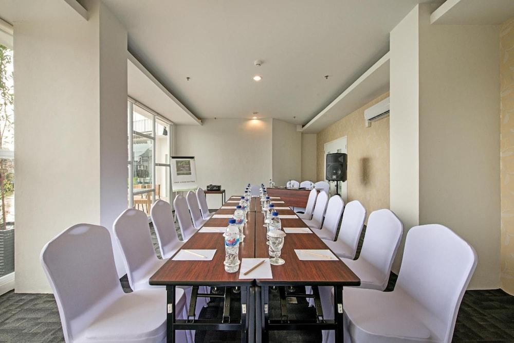 Whiz Prime Hotel Hasanuddin Makasar Exteriér fotografie