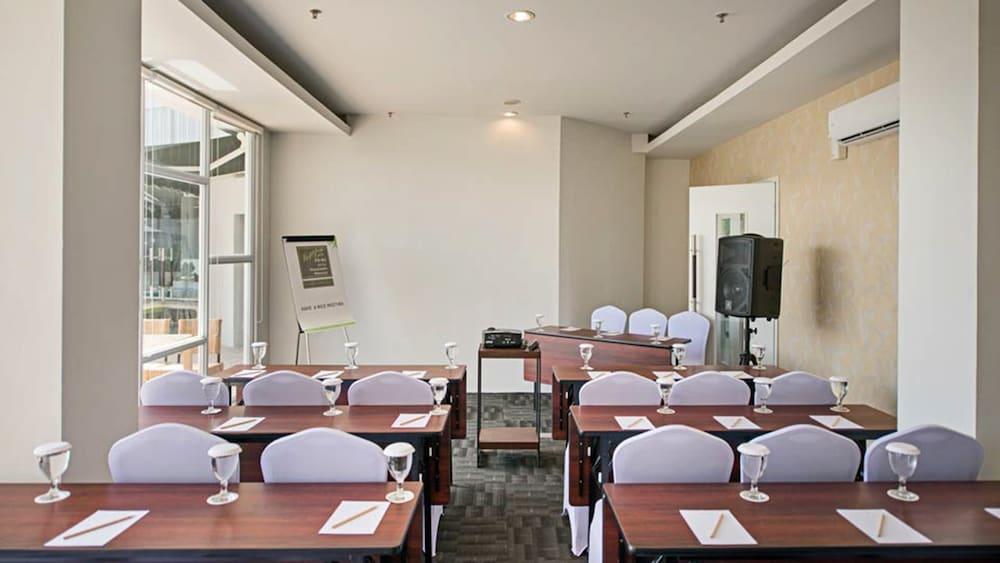 Whiz Prime Hotel Hasanuddin Makasar Exteriér fotografie
