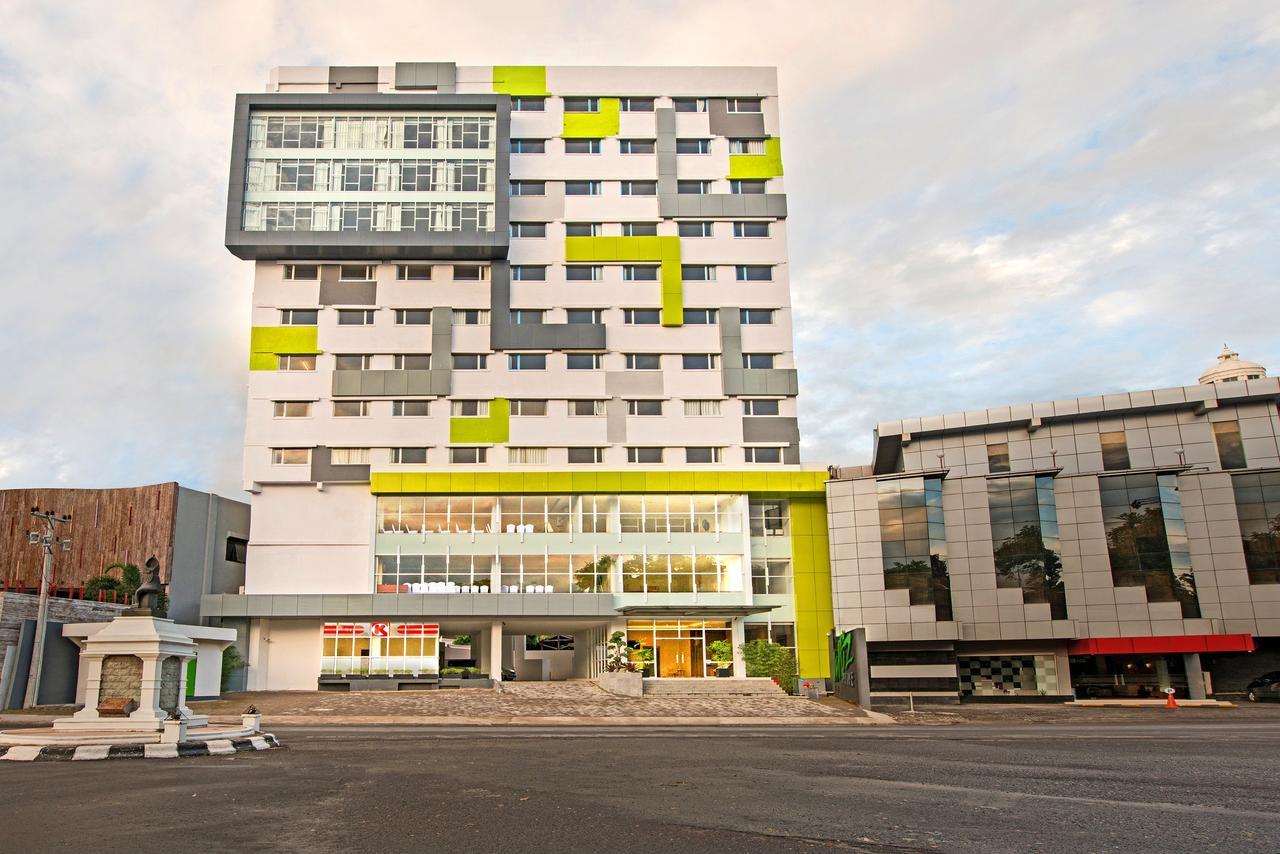 Whiz Prime Hotel Hasanuddin Makasar Exteriér fotografie
