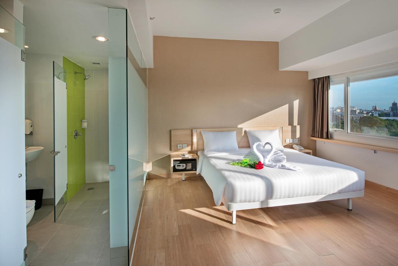 Whiz Prime Hotel Hasanuddin Makasar Exteriér fotografie