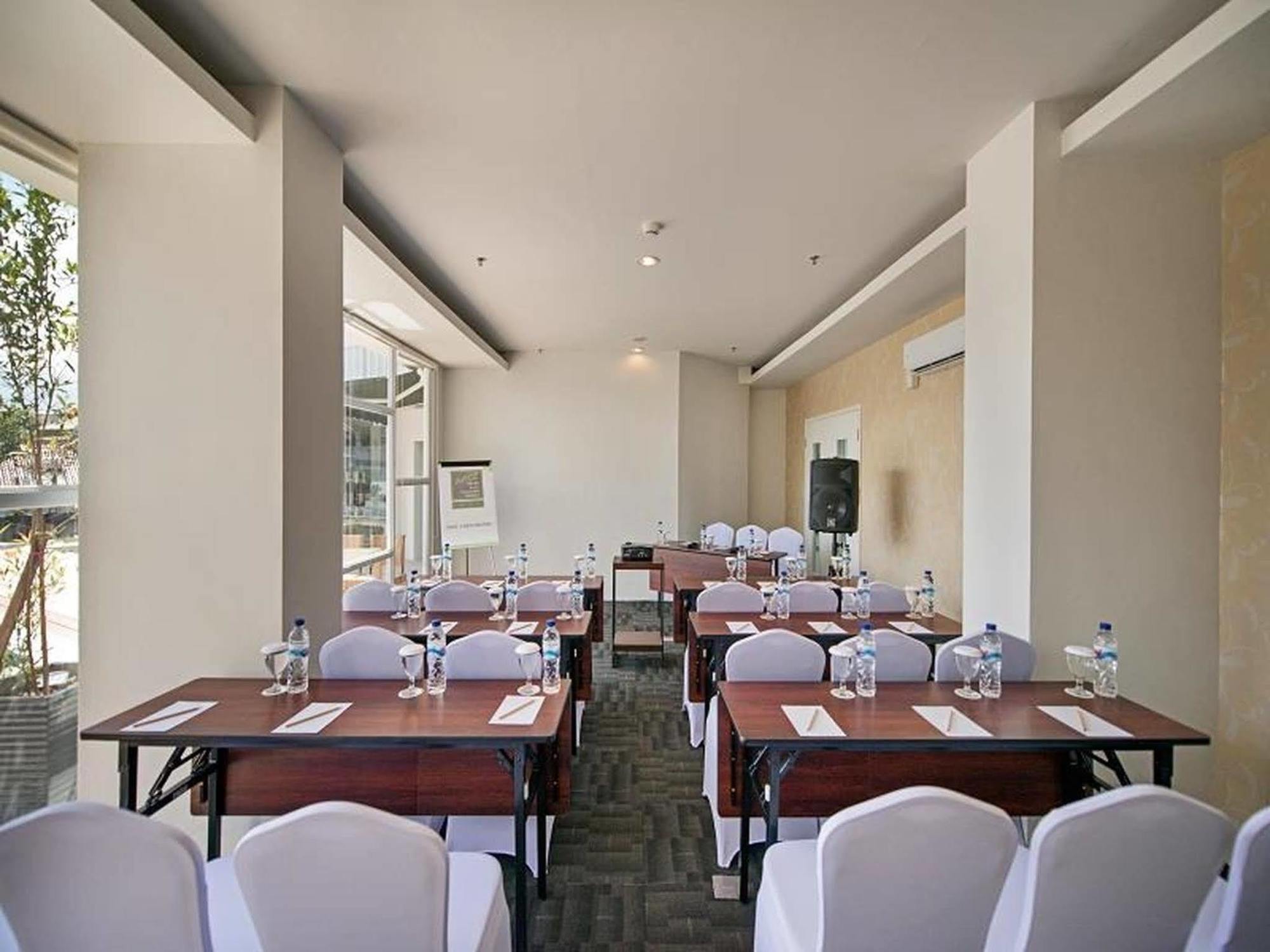Whiz Prime Hotel Hasanuddin Makasar Exteriér fotografie